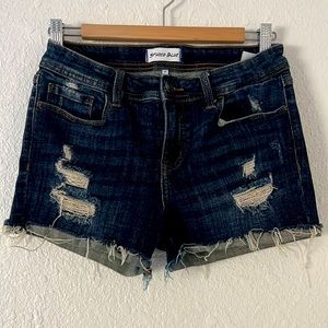 Cuffed denim shorts